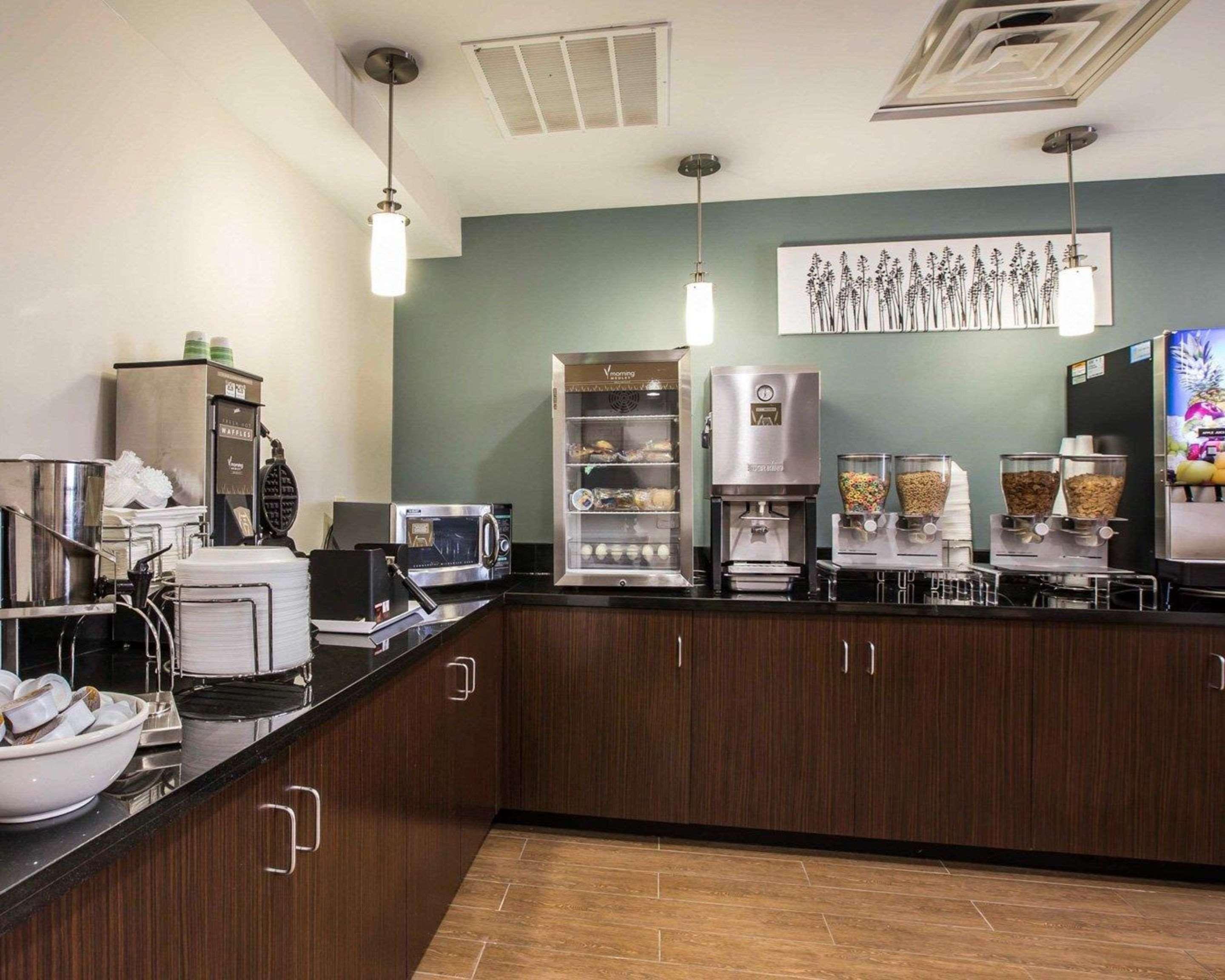 Sleep Inn Greensboro Airport Екстер'єр фото